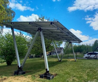 Instalacja carportu wraz z magazynem energii od Signenergy