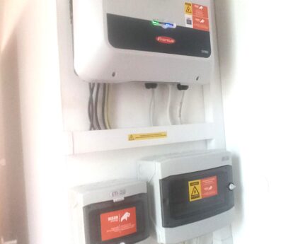 Instalacja fotowoltaiczna z magazynem energii i wattpilotem